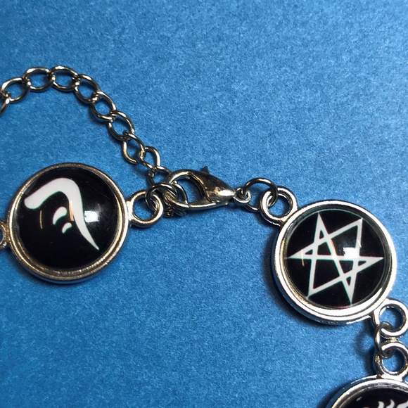 Supernatural Symbol Bracelet SPN Silver Tone - Picture 3 of 5